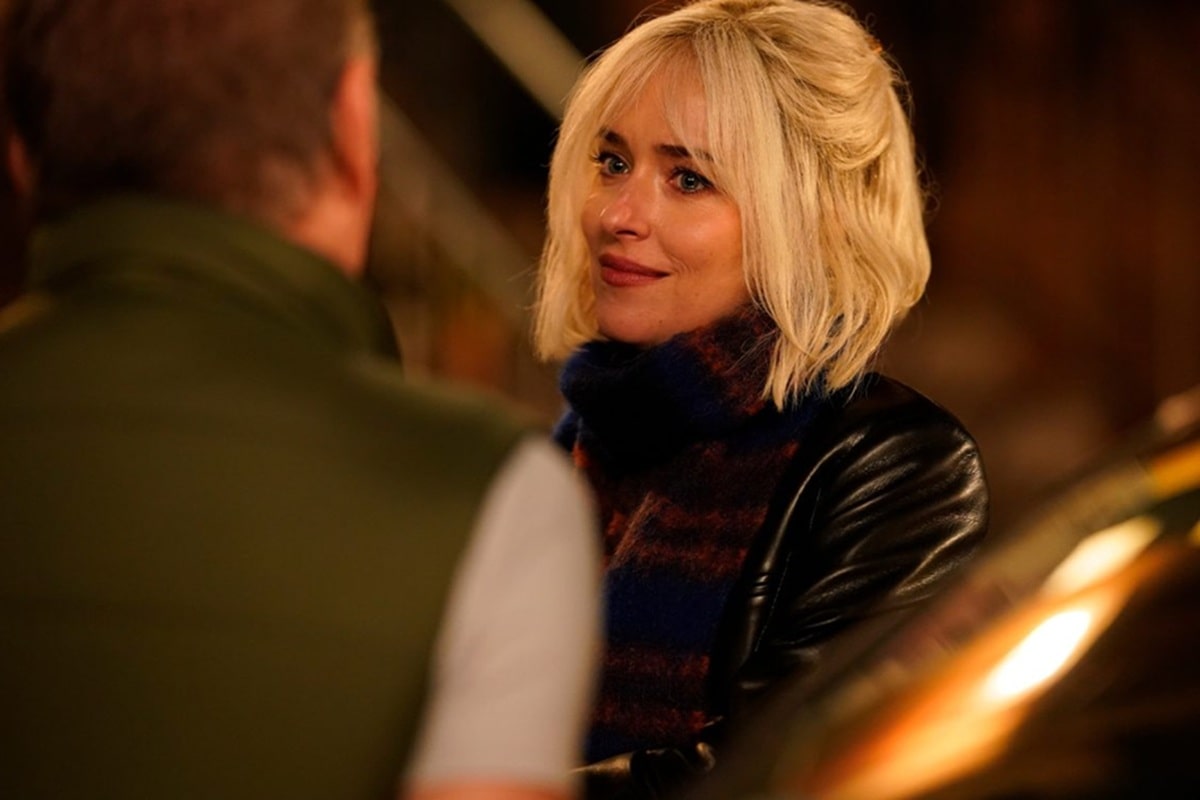 Dakota Johnson en Papi (2024).