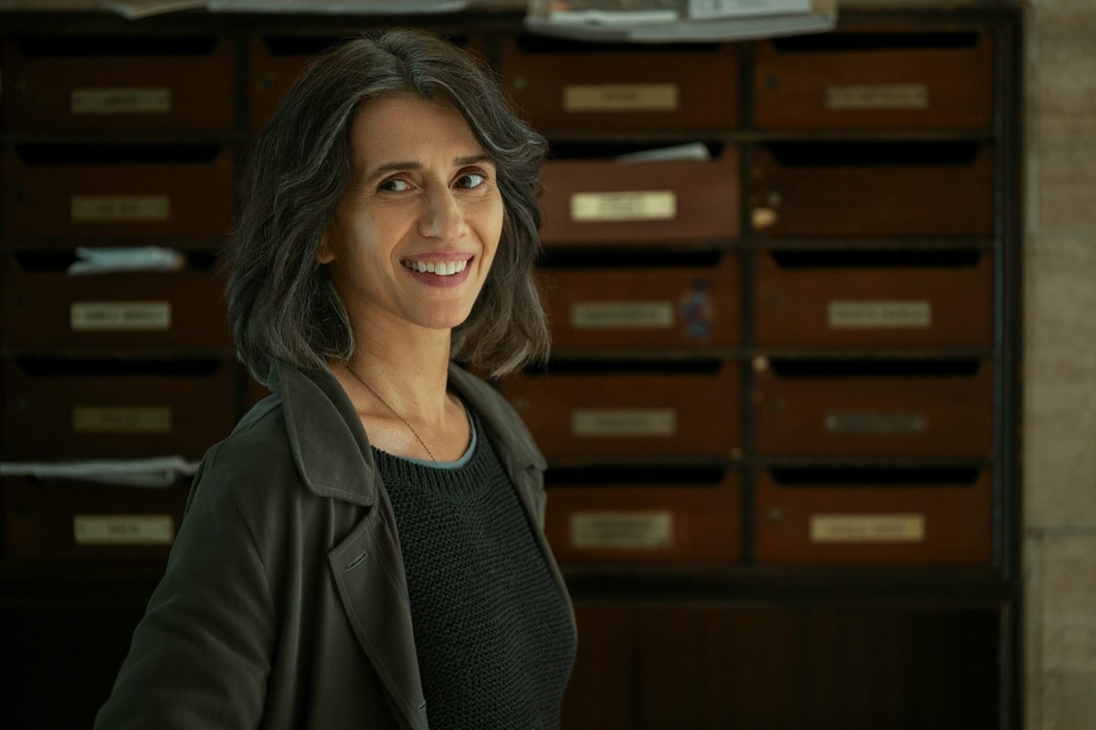 Teresa Saponangelo en Sara, la mujer en las sombras