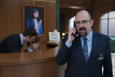 Qué ver en Netflix: 3 series de comedia sobre el trabajo Muertos S.L.