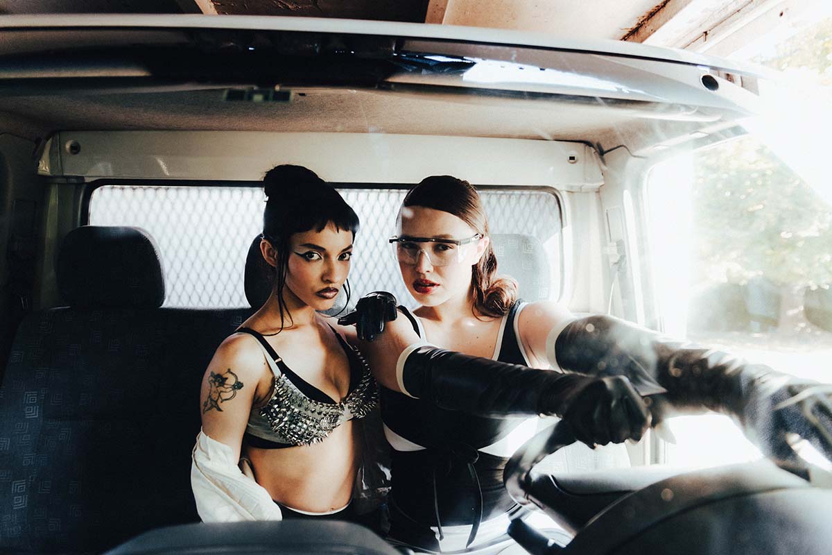 Terra y Juana Rozas