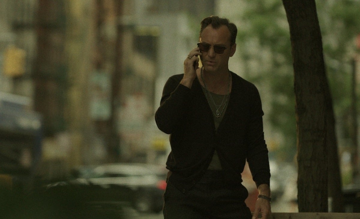 Jude Law en Black Rabbit (2025).