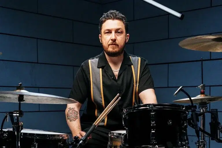 Matt Helders de Arctic Monkeys lanza su nuevo proyecto musical
