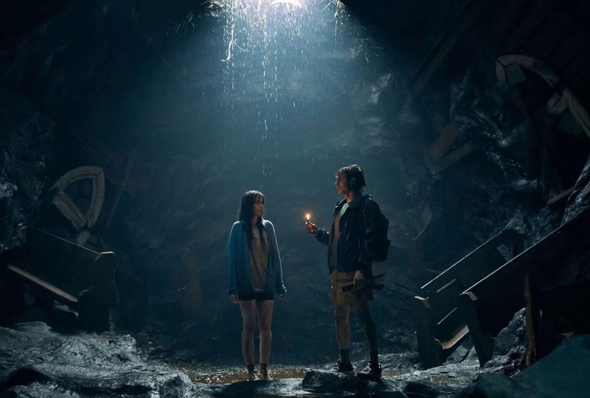 Alison Brie y Dave Franco en Together (2025)