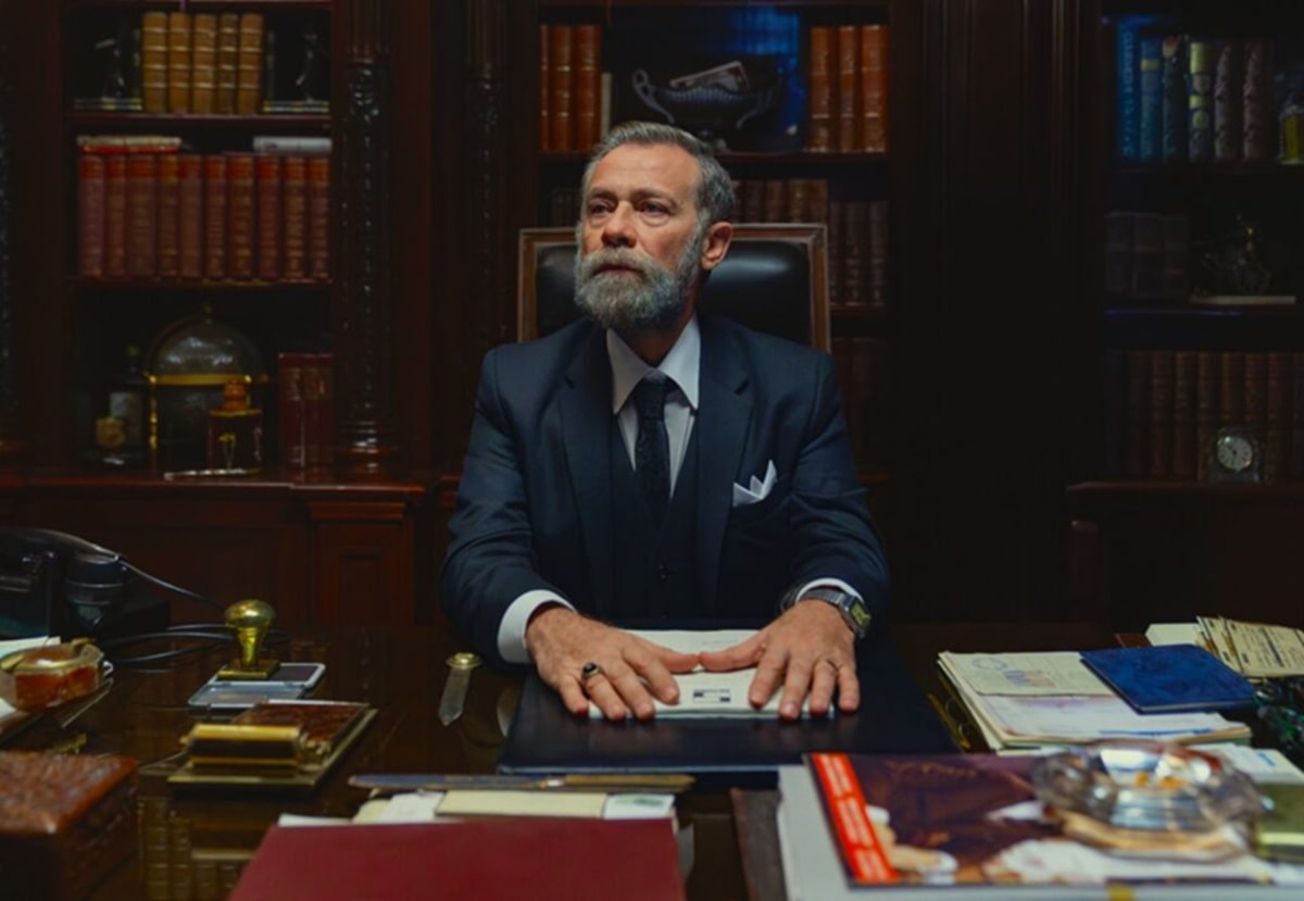Juan Manuel Bernal es Samuel Saltzman