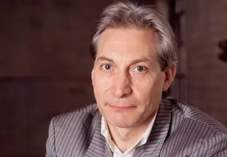 5 cosas que quizás no sabías sobre Charlie Watts, el baterista de los Rolling Stones 5 cosas que quizás no sabías sobre Charlie Watts, el baterista de los Rolling Stones
