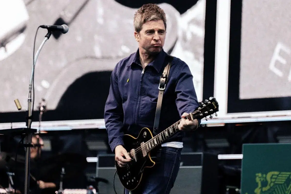 Gibson celebra el regreso de Oasis con una guitarra diseñada por Noel Gallagher
