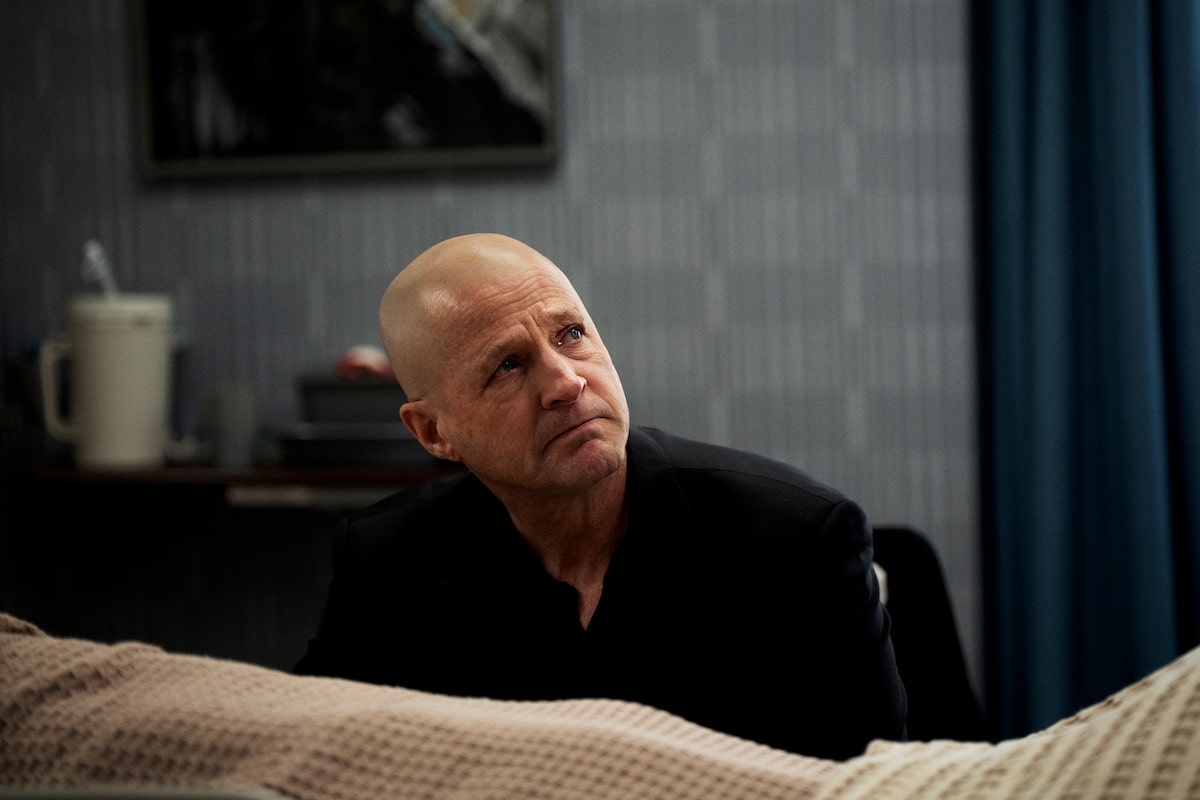 Tim Guinee es Rick Jarvis