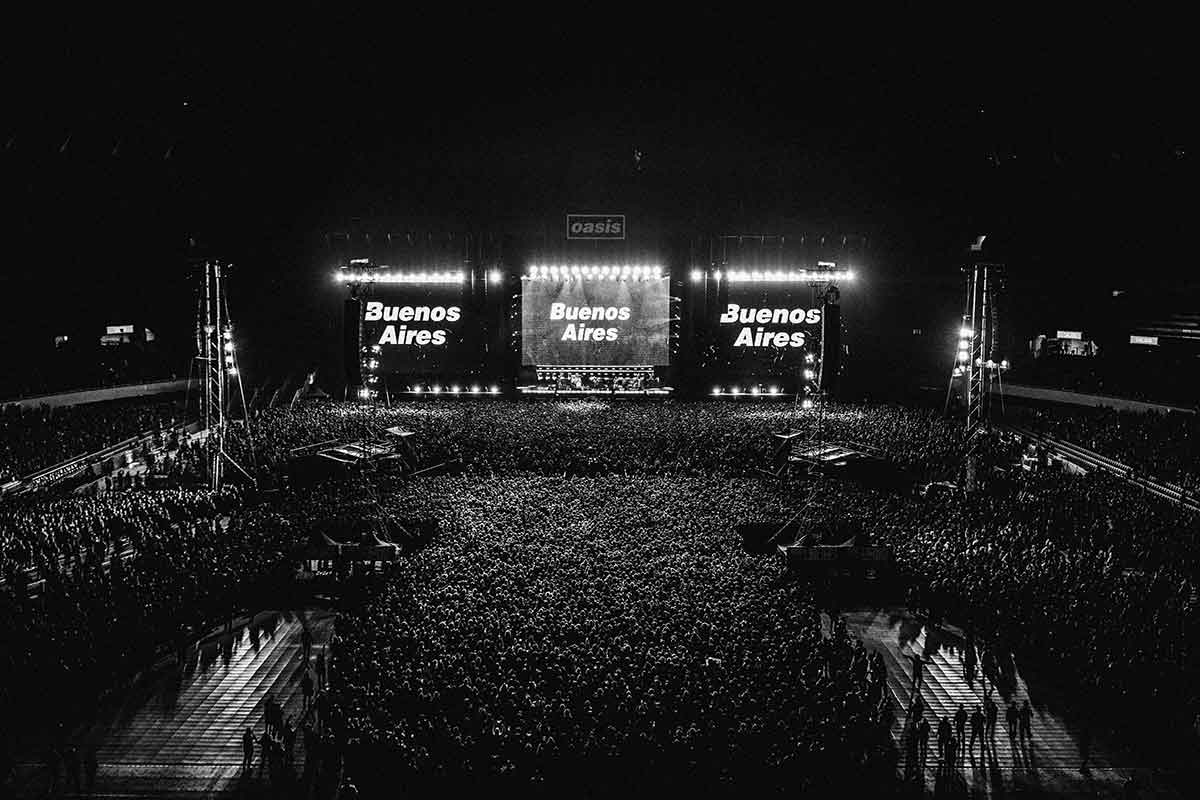 La apertura del show de Oasis en Buenos Aires
