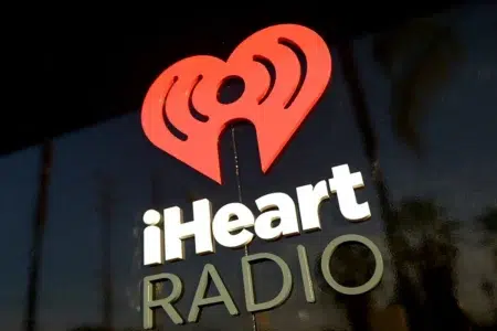 iHeartRadio prohíbe la música creada con inteligencia artificial iHeartRadio lanza “Guaranteed Human” y prohíbe la música creada con inteligencia artificial
