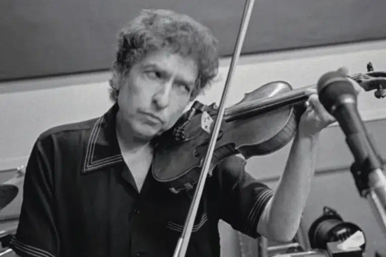 10 canciones populares donde brilla el violín