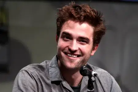 Robert Pattinson sobre la película que no se aburre de ver: "Es impecable, cada detalle es perfecto" Robert Pattinson sobre la película que no se aburre de ver: "Es impecable, cada detalle es perfecto"