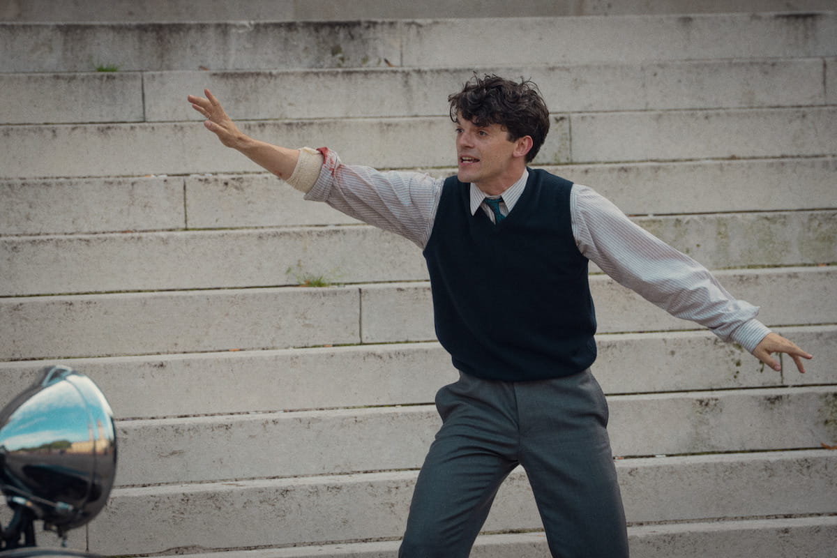 Edward Bluemel es Jimmy Thesiger