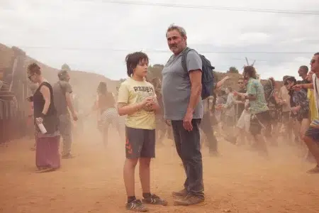 Crítica de Sirat: Un viaje extenuante y enloquecedor Sirat