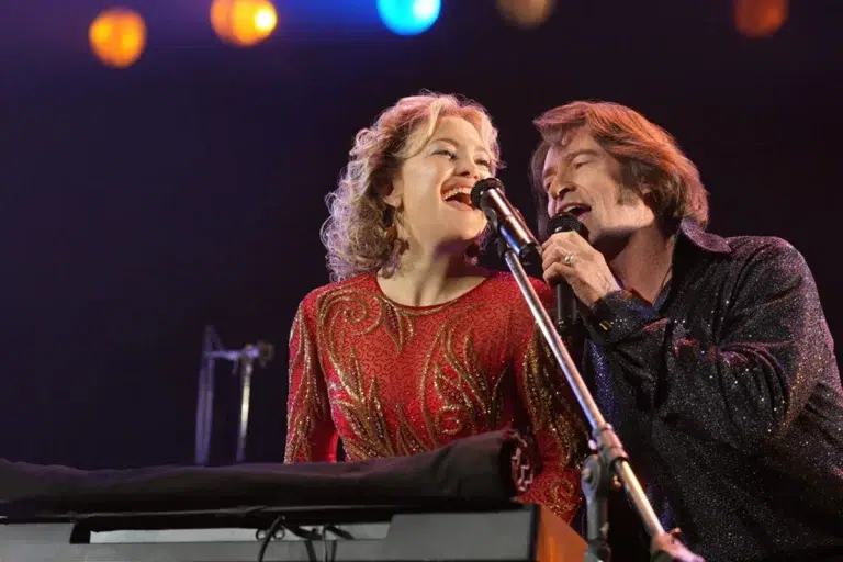 Song Sung Blue: El musical que sorprende entre los estrenos de cine recientes