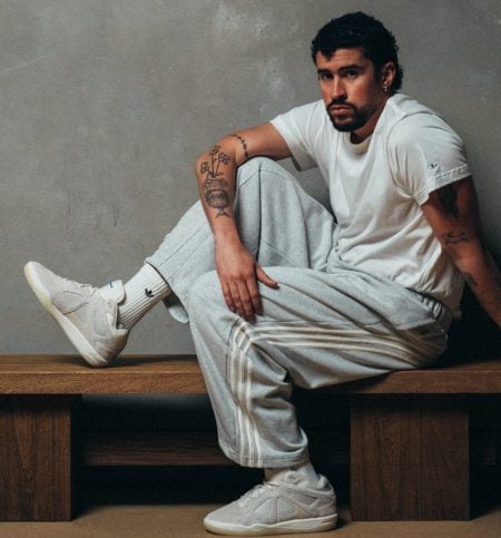 Bad Bunny lanzó su primera zapatilla junto a adidas durante el Super Bowl
