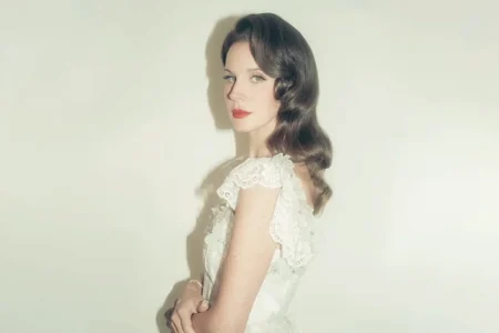 Así suena la nueva canción de Lana Del Rey, escrita junto a su esposo Lana Del Rey