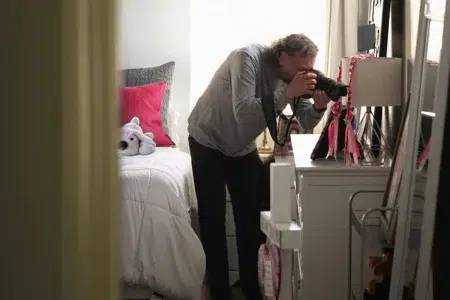5 cortometrajes ganadores del Oscar para ver en Netflix Todas las habitaciones vacías (2025)