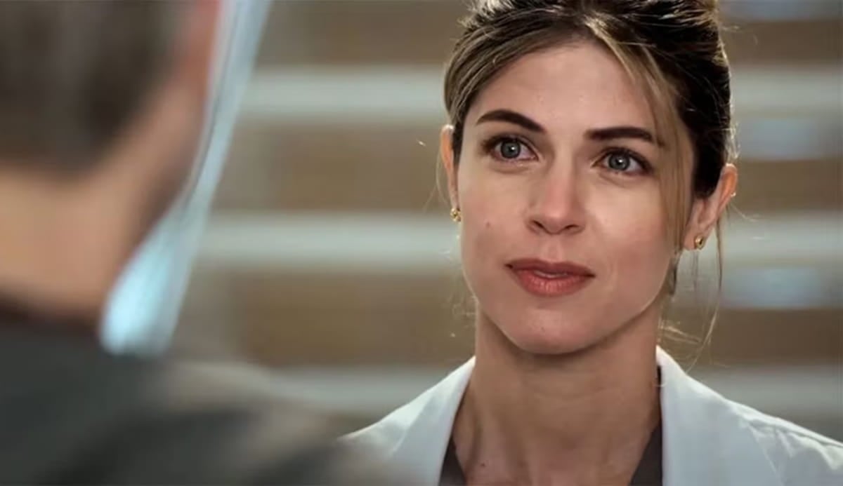 Stephanie Cayo en DOC