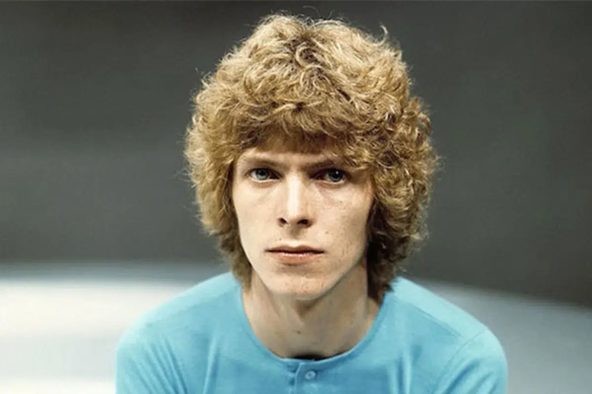La casa donde vivió David Bowie abrirá al público en Londres David Bowie de joven