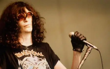 A 25 años de la muerte de Joey Ramone: 5 curiosidades sobre el ícono del punk Joey Ramone