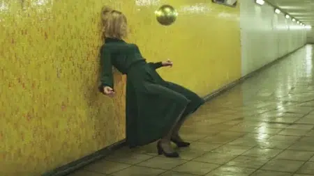 Las dos películas homenajeadas en el video de "Voodoo in My Blood”, de Massive Attack "Voodoo in My Blood”, de Massive Attack