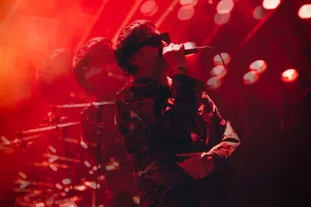 The Strokes estrenan en vivo nueva canción: "Going Shopping" The Strokes