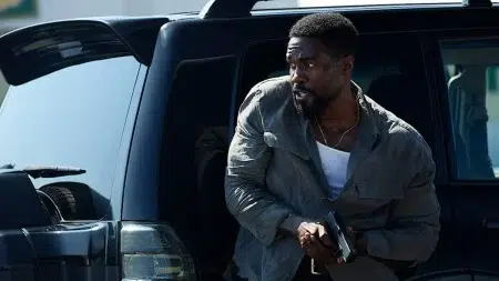 Qué ver en Netflix: 4 series nuevas para ver de un tirón Yahya Abdul-Mateen ll en una escena de la serie Hombre en llamas.
