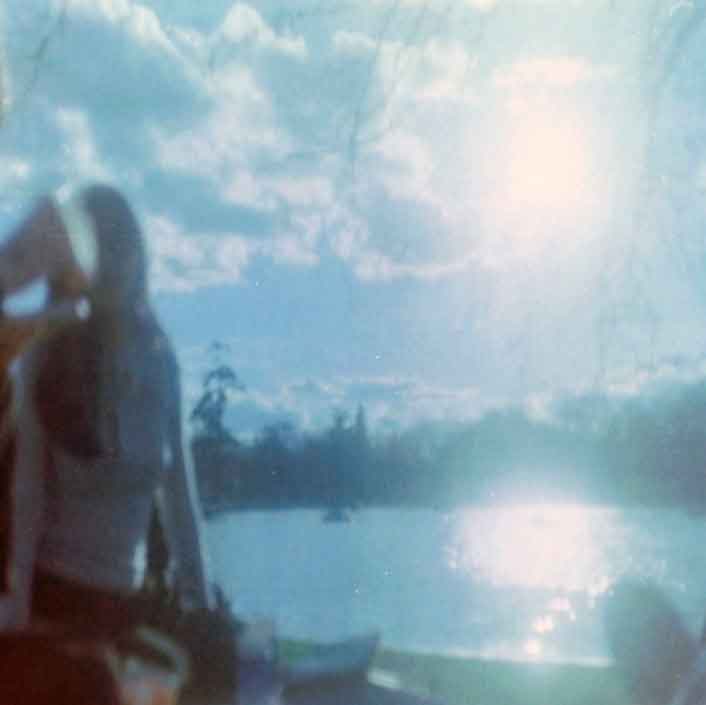 Tapa de Un lugar al que volver, disco de Advyyy.