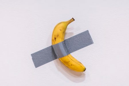 La banana millonaria de Maurizio Cattelan fue robada
