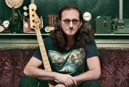 La canción con "una de las mejores partes de bajo jamás escritas" según Geddy Lee Geddy Lee con su bajo