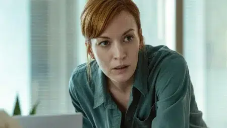 Los 4 mejores estrenos de la semana en Netflix, HBO Max y Prime Video Britt Lower en la serie Te encontraré (2026)
