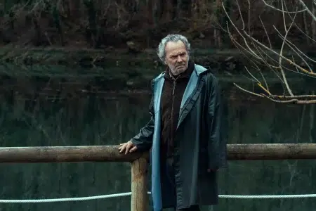 Los creyentes: El thriller español de Netflix que mezcla crímenes y teorías conspirativas José Coronado en Los creyentes