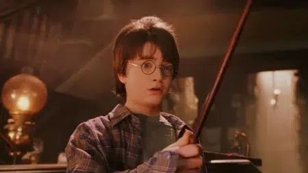 Harry Potter tendrá su primer hotel temático Daniel Radcliffe en Harry Potter y la piedra filosofal (2001)