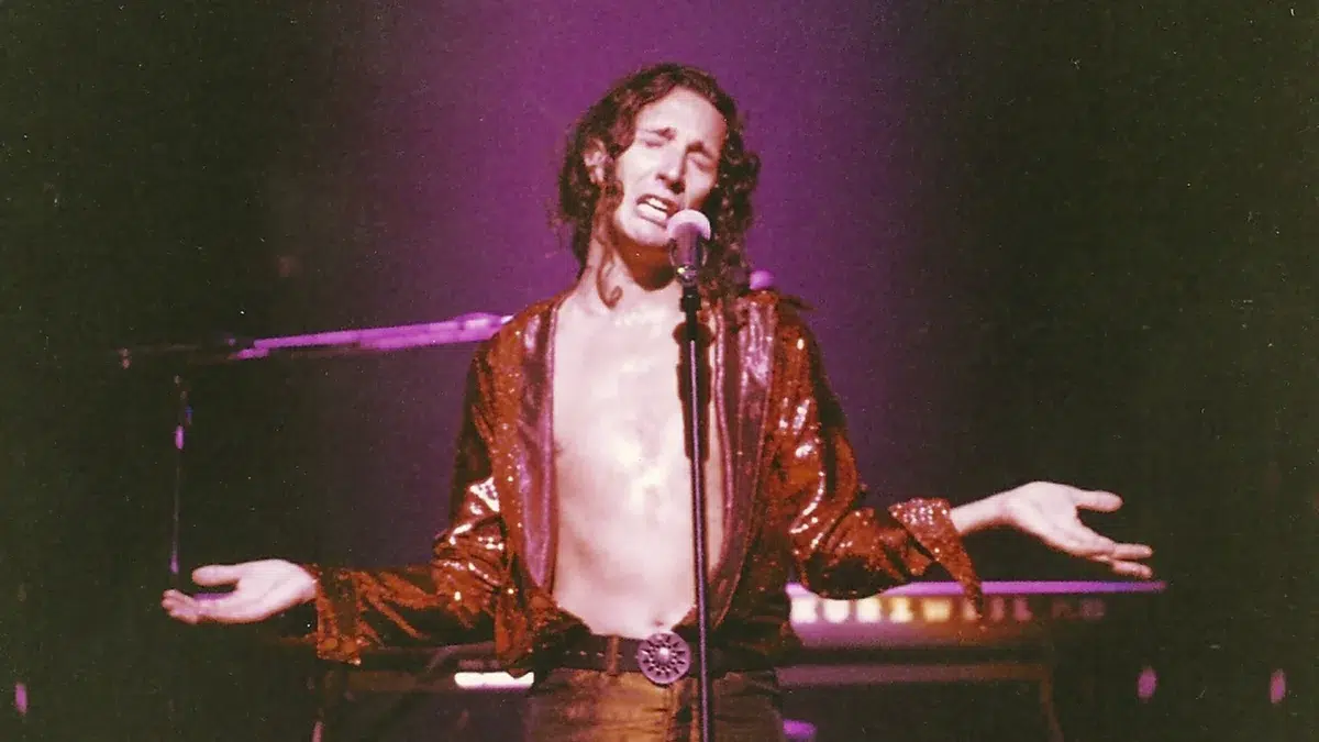 Fito Páez cantando