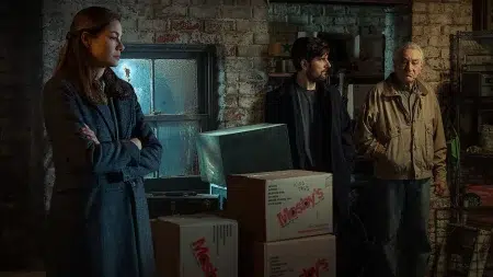 Michelle Monaghan, Adam Scott y Robert De Niro en Susurran tu nombre (2026)