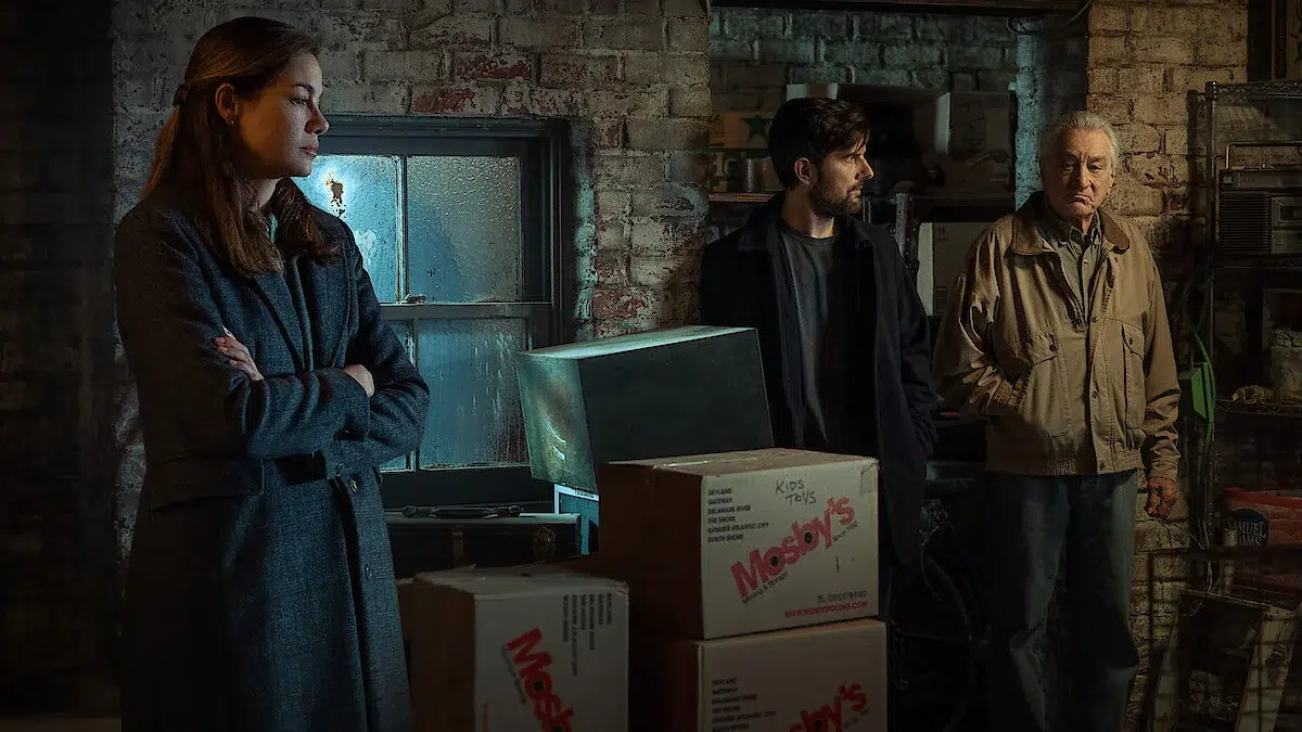 Michelle Monaghan, Adam Scott y Robert De Niro en Susurran tu nombre (2026)