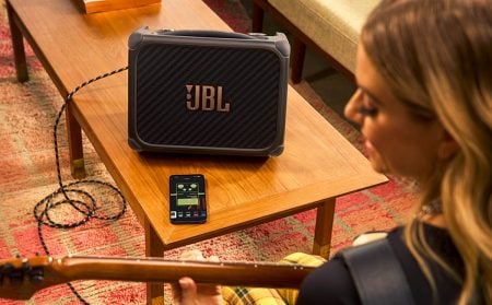 Protegido: JBL presenta un amplificador y altavoz portátil para practicar todo en uno