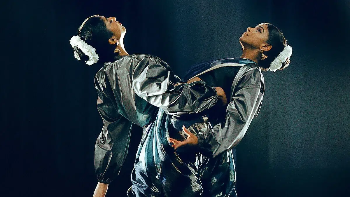 Maitreyi Ramakrishnan y Priyanka Kedia en Las mejores (2026)