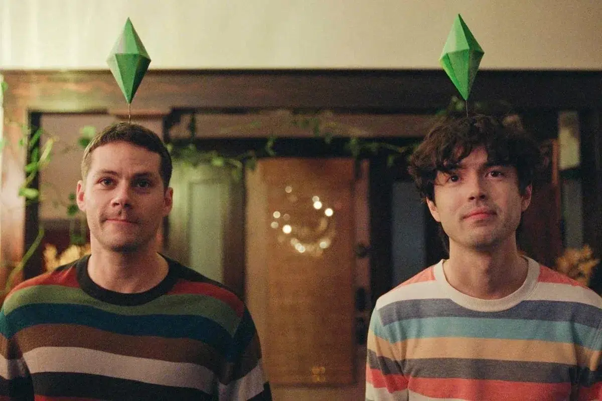Dylan O'Brien y James Sweeney en La mitad que falta (2025)
