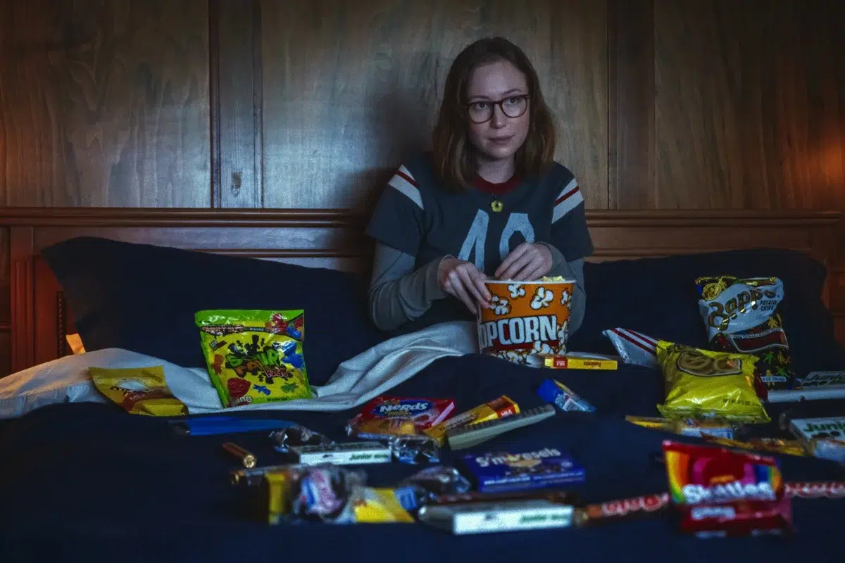 Crítica de Adolescencia, sexo y muerte en el Campamento Miasma: La vida es cine y el cine es vida